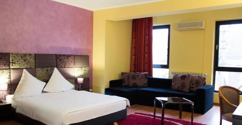 Hotel Perla Timisoara Luaran gambar