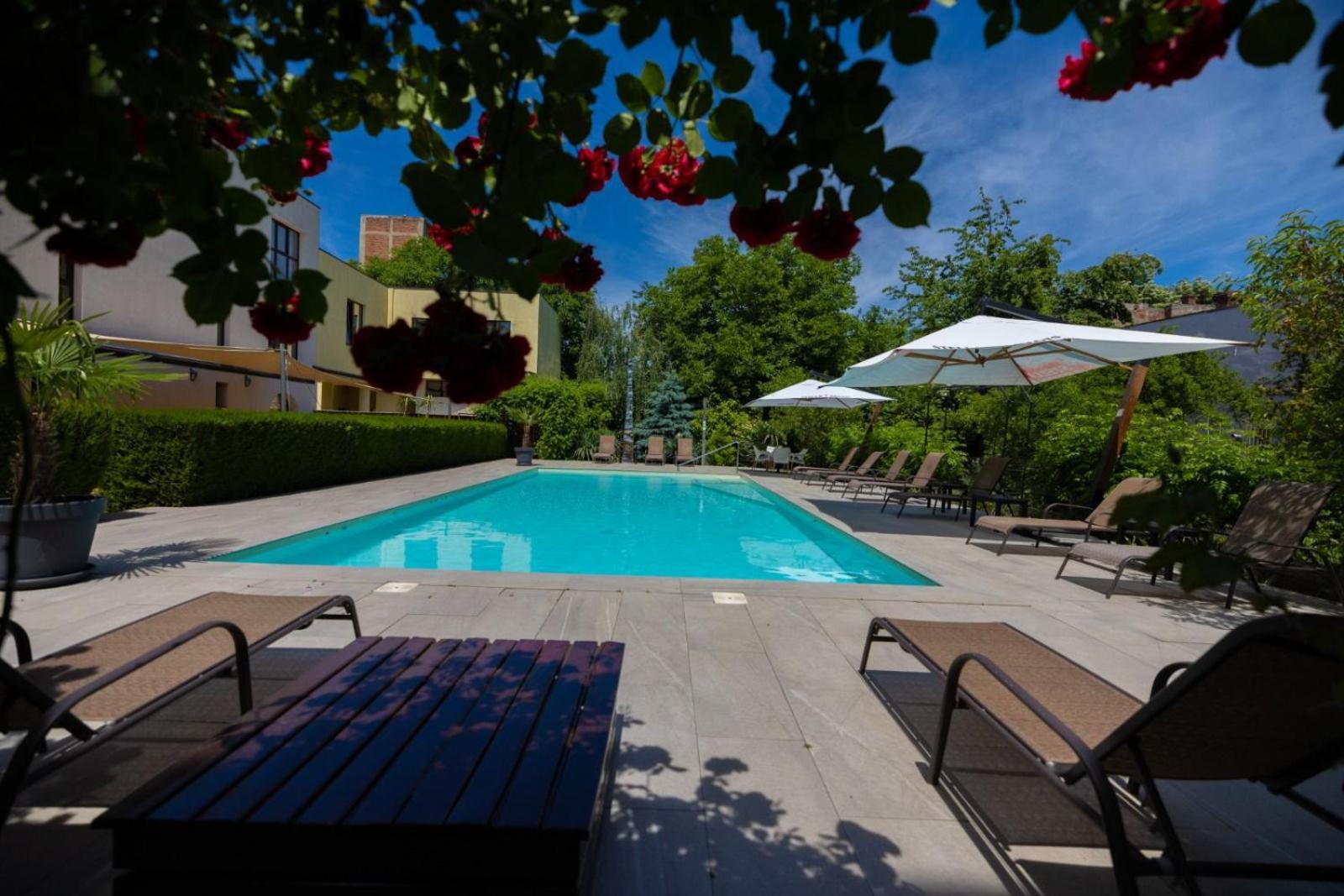 Hotel Perla Timisoara Luaran gambar