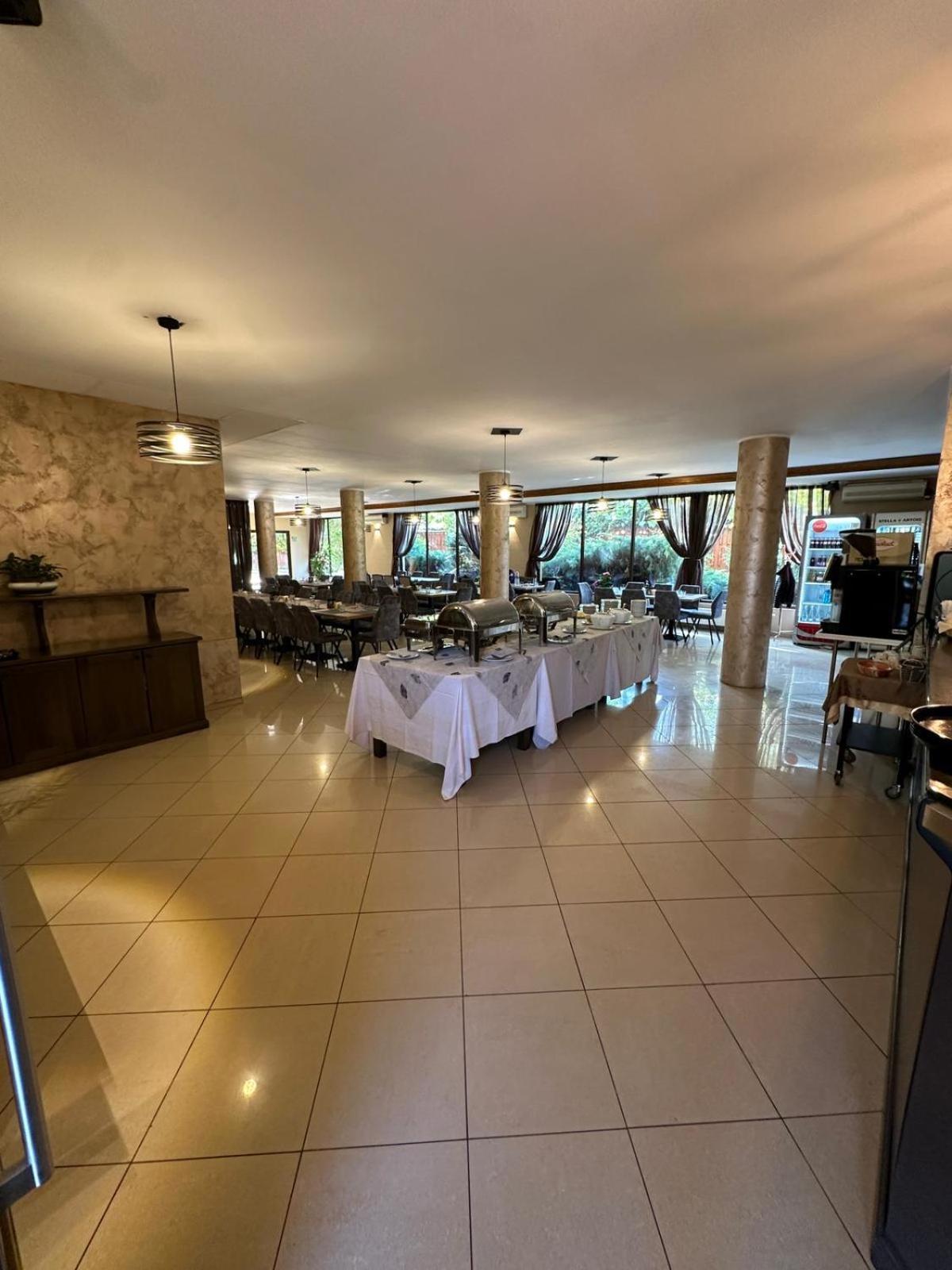 Hotel Perla Timisoara Luaran gambar